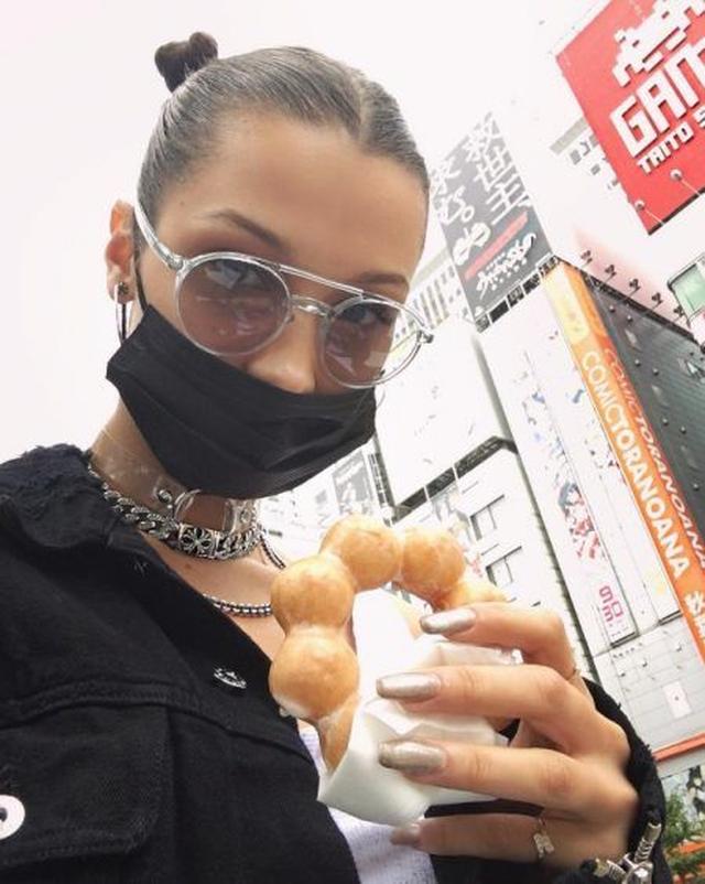 画像: 10月に来日した際には、ミスター・ドーナツのポン・デ・リングをおやつに。