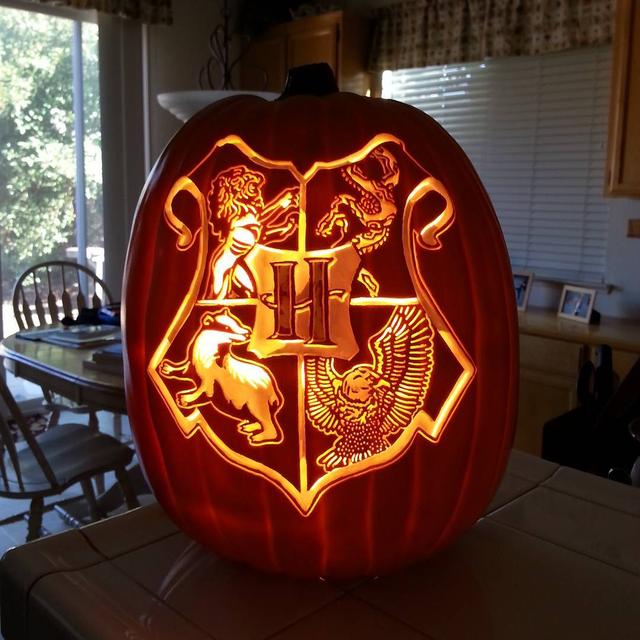 画像1: クオリティが高すぎる!ハロウィンの必需品であるかぼちゃの置物がすごいことに