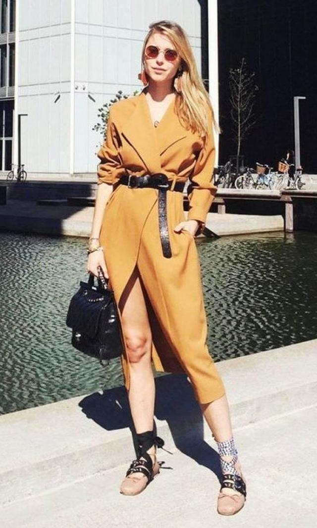 画像3: Miu Miuのバレエシューズを着こなしのポイントに