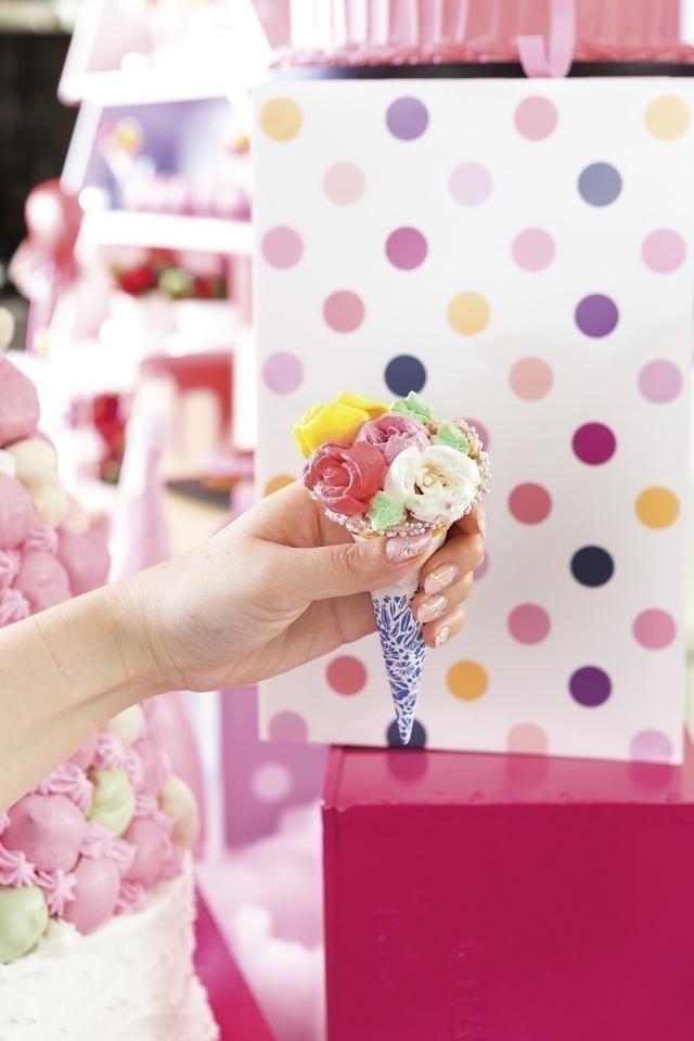 画像: ピンクまみれで恋愛運アップを狙う!デザートブッフェ「ピンク・クリスマス」ヒルトン東京ベイで
