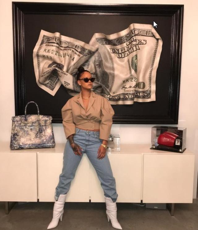 画像: 「インスタはトレンドの死」、我が道を行くリアーナが語るファッション・ルール