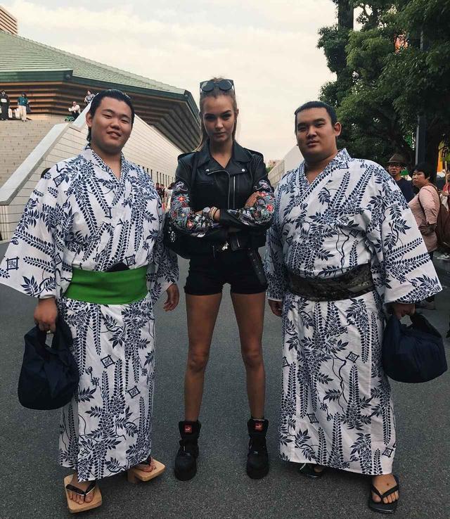 画像2: 相撲を観戦