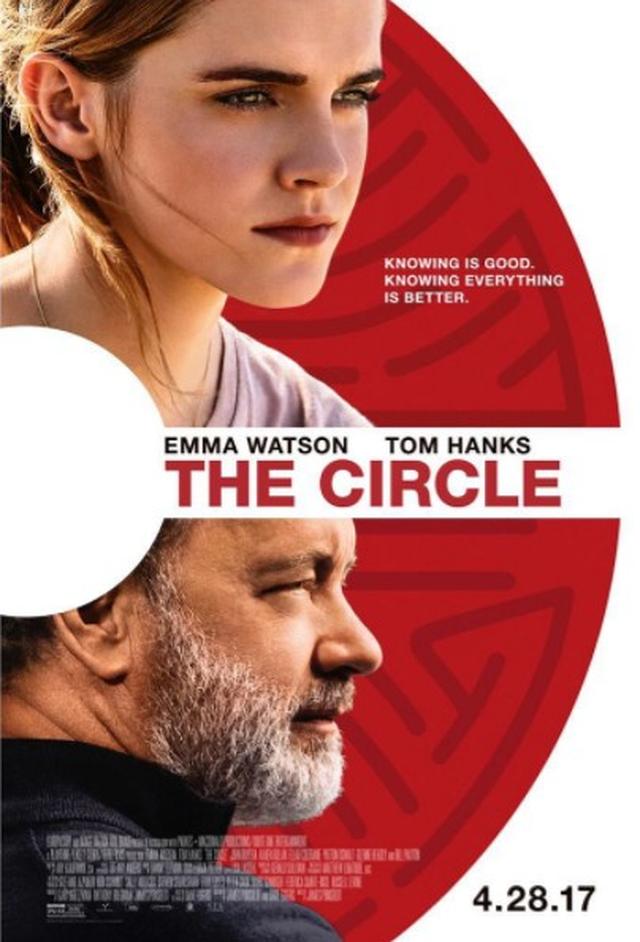 画像: エマの上司役を演じるのは、オスカー俳優のトム・ハンクス。