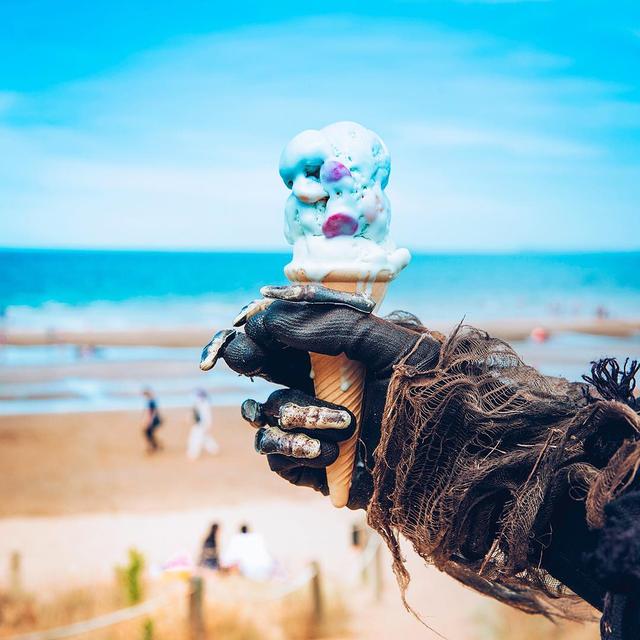 画像: 死神もインスタ映えが気になるよう。