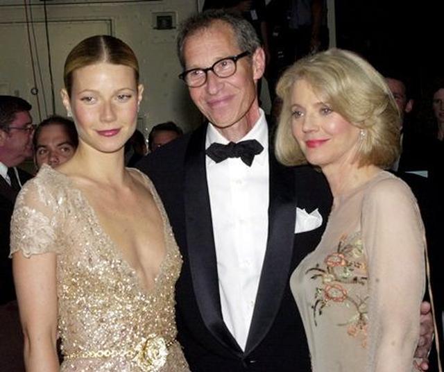 画像: 両親とグウィネス。父はプロデューサーのブルース・パルトロー、母は女優のブルース・ダナー。