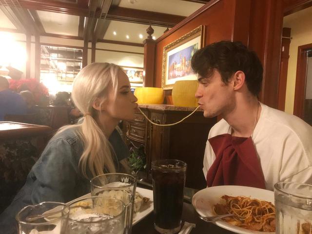 画像2: Instagram/dove cameron