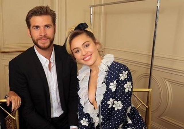 画像: マイリー・サイラス&リアム・ヘムズワース、復縁後初めての公式イベントに出席