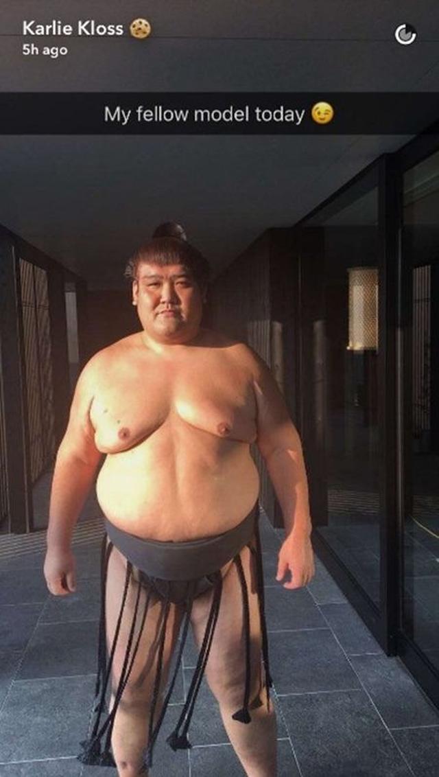 画像2: 人気モデルカーリー・クロスが来日!日本では一体何をしたの?
