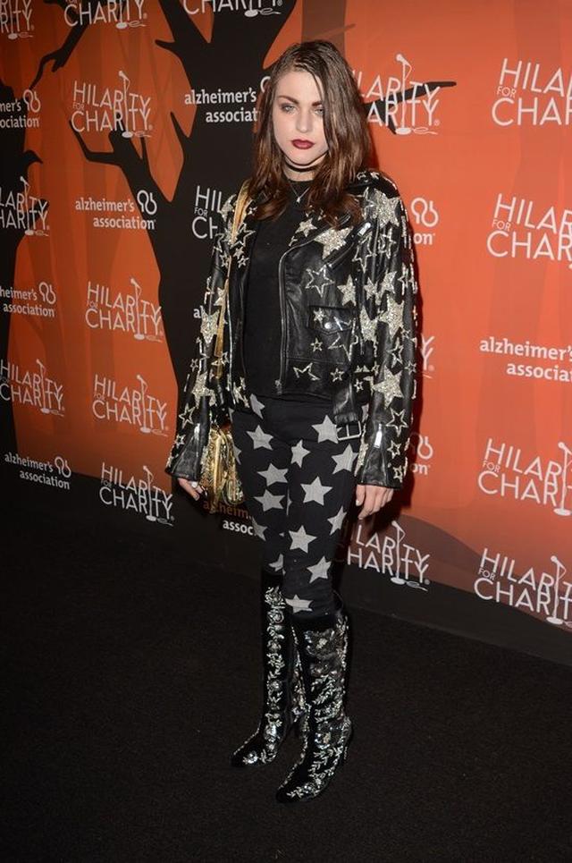 画像: ニルヴァーナの故カート・コバーンの1人娘フランシス・ビーン・コバーン。