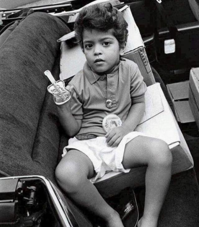 画像: ©instagram/Bruno Mars