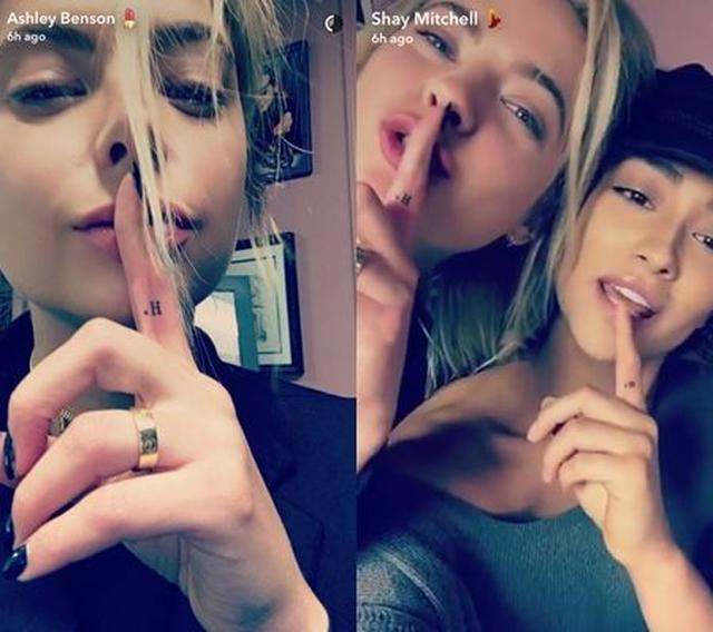 画像: アシュレイ&シェイの親友コンビがスナップチャットで施術の様子を中継。 ⒸAshley Benson, Shay Mitchell