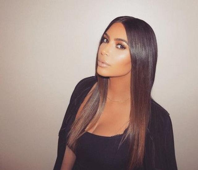 画像: 光をコントロールして、肌もキレイに演出。 ©Kim Kardashian