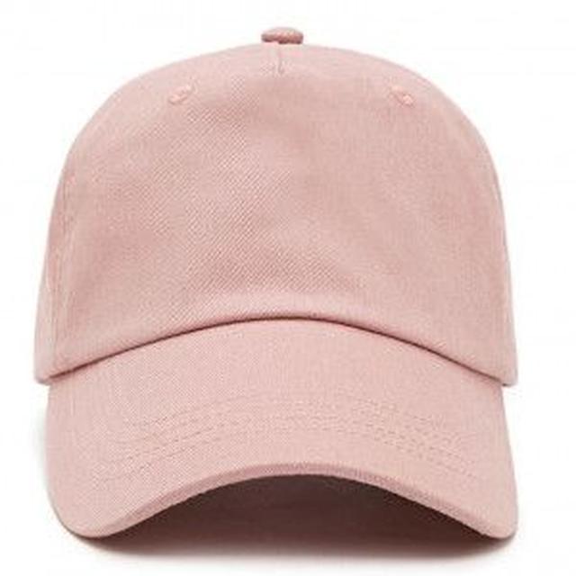 画像: Forever21 キャンバスベーシックキャップ ¥990 (税抜)