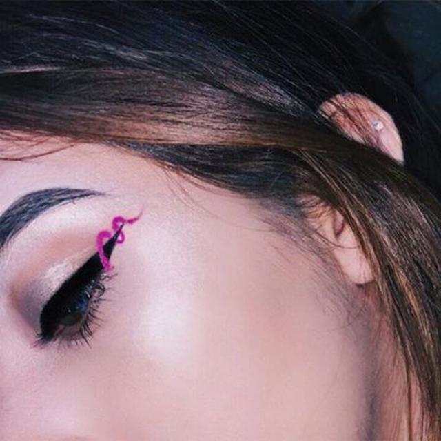 画像: ©hannahbeamakeup