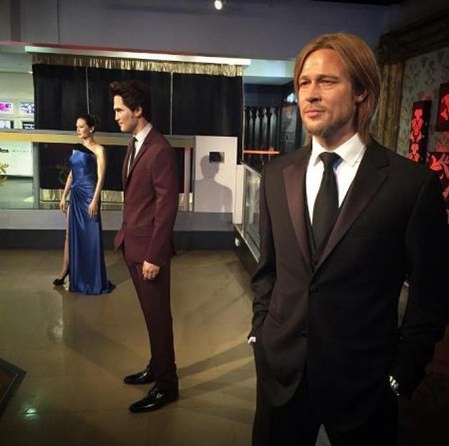 画像1: アンジェリーナ・ジョリー&ブラッド・ピットの離婚を受け、ろう人形館が異例の対応