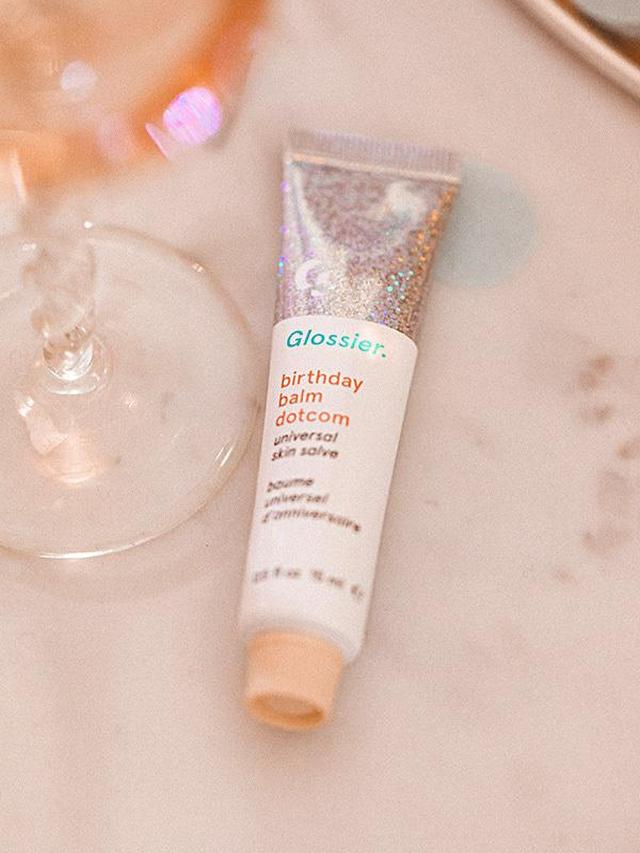 画像: @Glossier