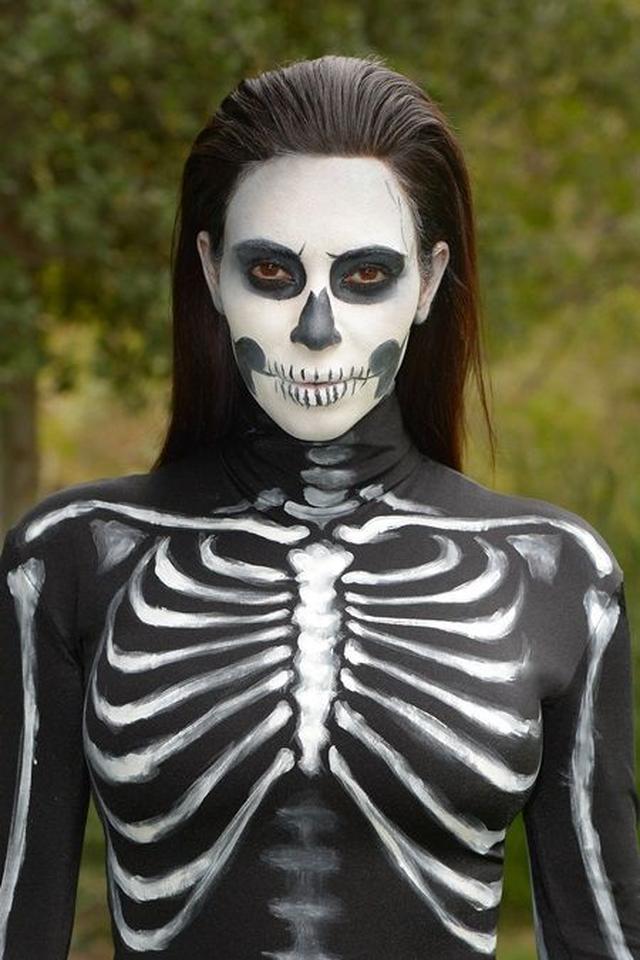 画像12: 簡単なものから上級者まで セレブのハロウィン・コスチューム【Part3:メイク編】