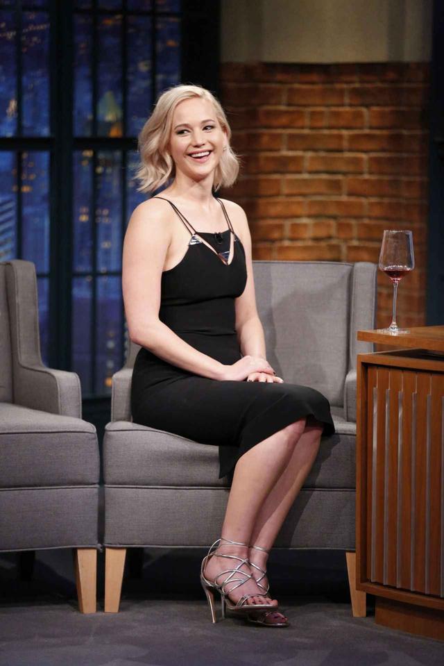 画像1: ©Twitter/Late Night with Seth Meyers