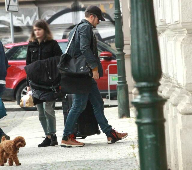 画像5: 癒しの極み!オーランド・ブルームと愛犬の2ショットに心奪われる