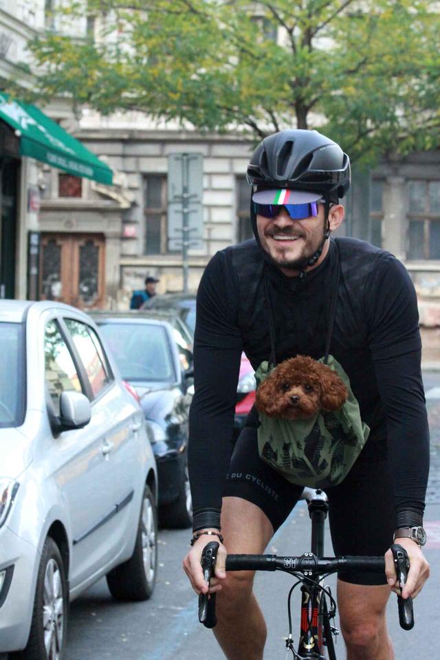 画像4: 癒しの極み!オーランド・ブルームと愛犬の2ショットに心奪われる