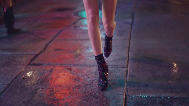 画像: ©YouTube/Jimmy Choo