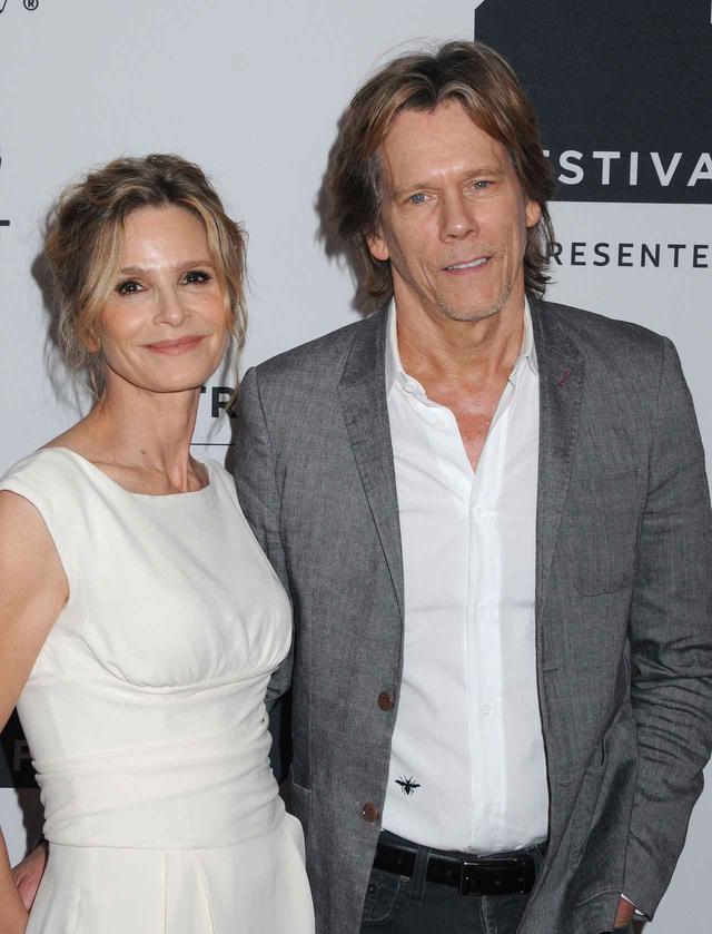 画像: ソジーの両親である女優のキーラ・セジウィック&ケヴィン・ベーコン。