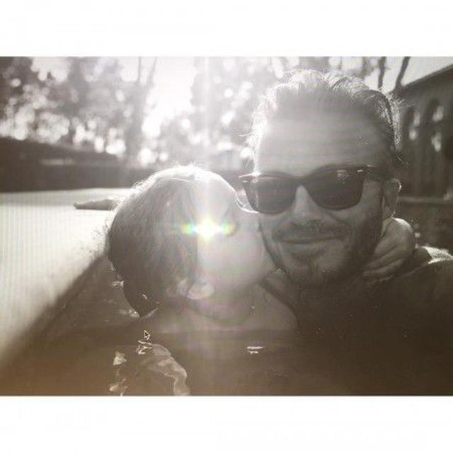 画像2: デヴィッド&ヴィクトリア・ベッカム、キス写真で娘ハーパー5歳の誕生日をお祝い