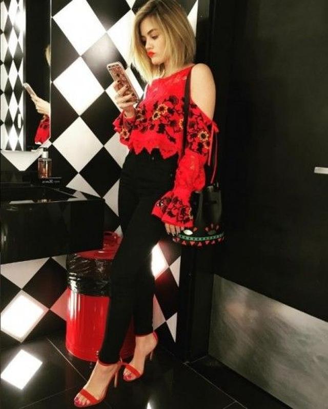 画像: 身長157cm 低身長でもマネしやすい!ルーシー・ヘイルの私服コーデがおしゃれ