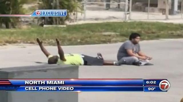 画像: 警官が無抵抗の黒人男性に発砲した事件に対し、セレブたちから怒りの声