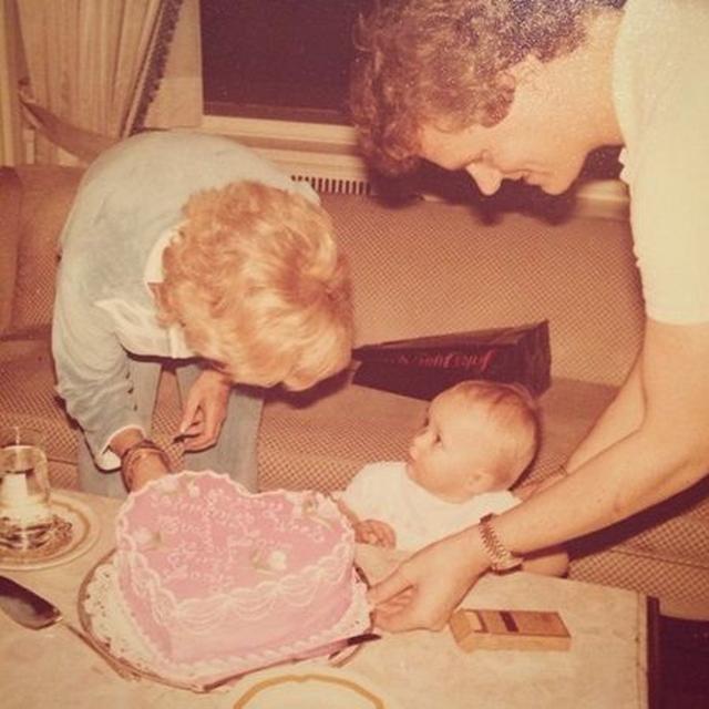 画像: 1歳の誕生日ケーキが超豪華
