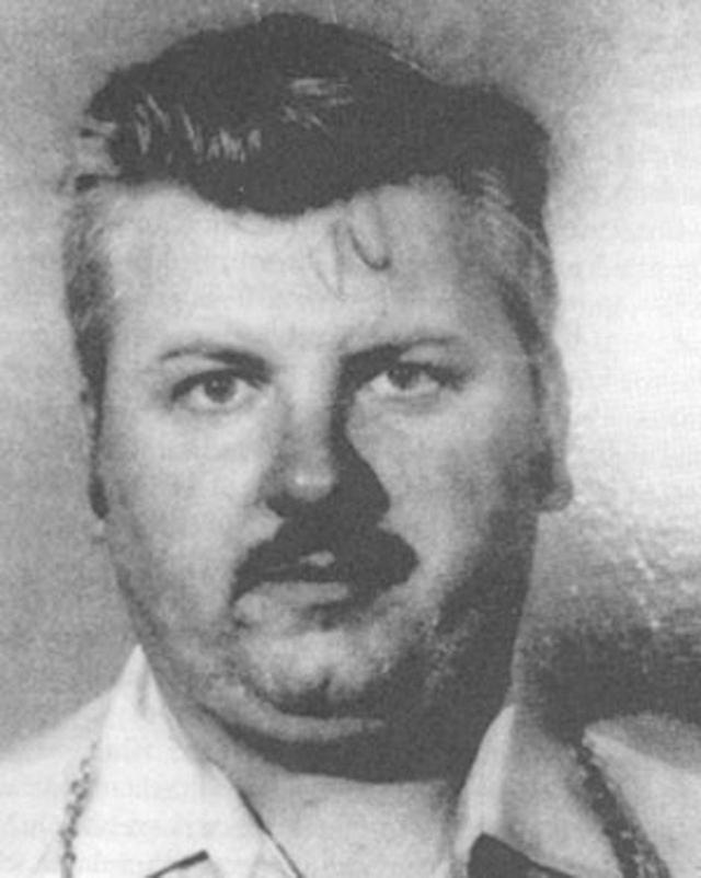 画像: ② ペニーワイズのモデルは実在した殺人鬼?