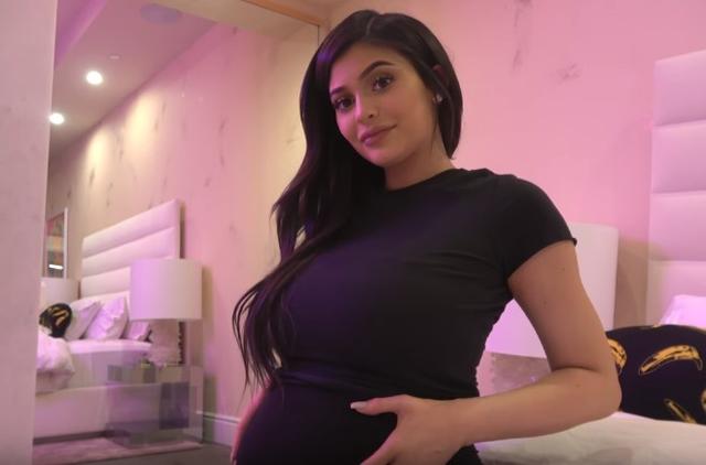 画像: ©YouTube/Kylie Jenner