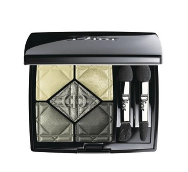 画像: <Dior>サンク・クルール #337 8,208円(税込)