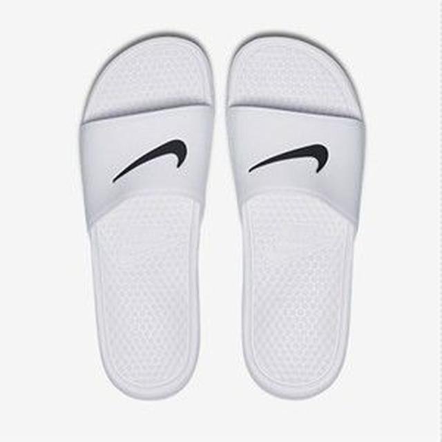 画像2: 各スポーツブランドからもスライドサンダルが発売中!