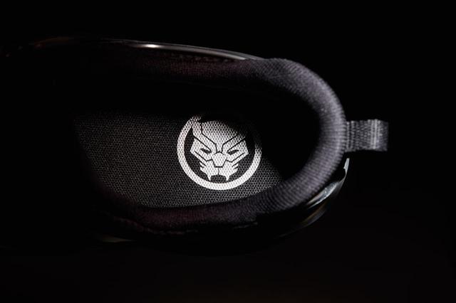 画像3: ニューバランス×『ブラックパンサー』!限定シューズ「574S」を発売