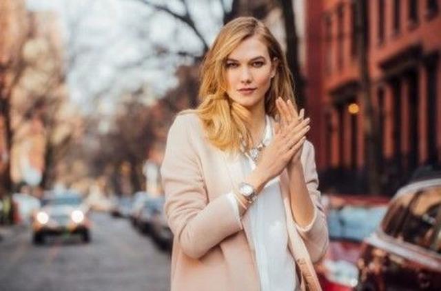 画像2: ミランダ・カーに次ぐスワロフスキーのモデル、カーリー・クロスの意外な一面とは?
