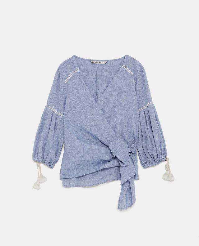 画像: ZARA / レーストリム付きクロスオーバーブラウス 4,990円(税込) www.zara.com
