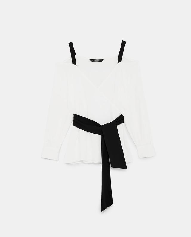 画像: ZARA / コントラストオフショルダートップス 4,990円(税込) www.zara.com