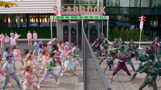 画像: 「wokeな映画」として話題沸騰中の『ゾンビーズ』。©Disney