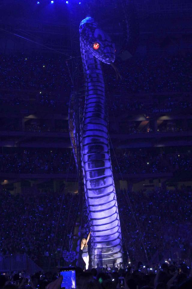 画像3: 世界ツアーがついに開幕