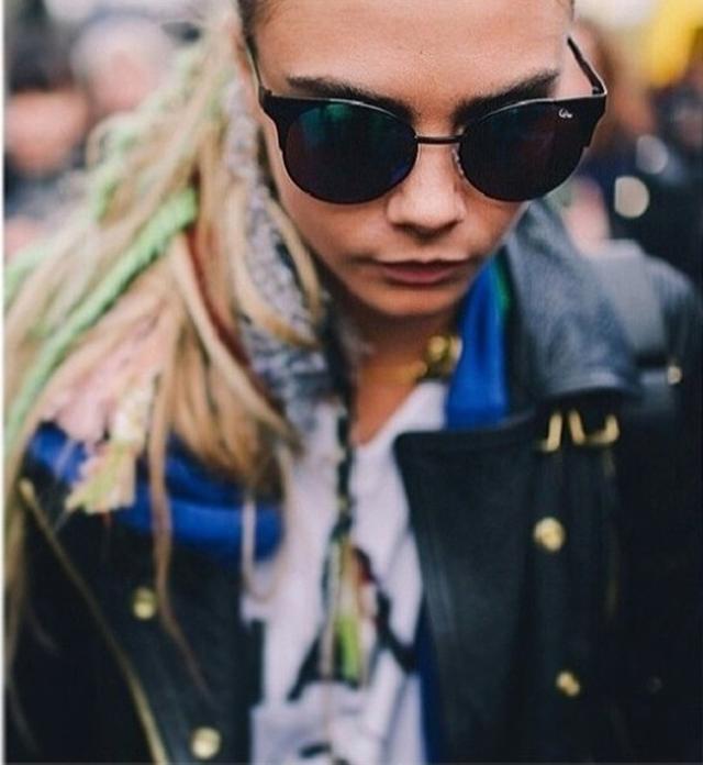 画像: 女優/トップモデルのカーラ・デルヴィーニュ