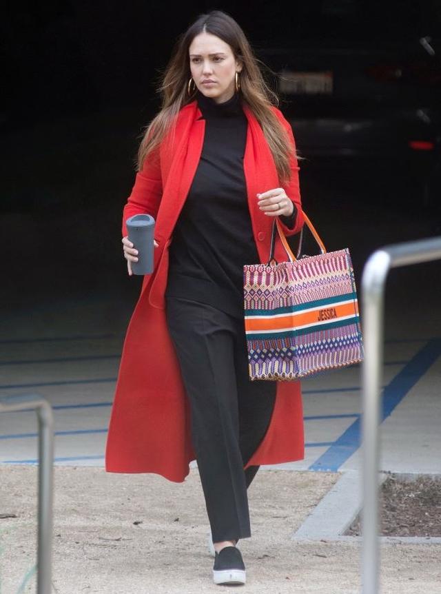 画像: 女優のジェシカ・アルバ