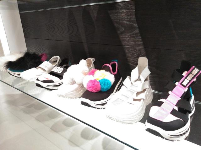 画像4: 若い人に向けたコレクションも