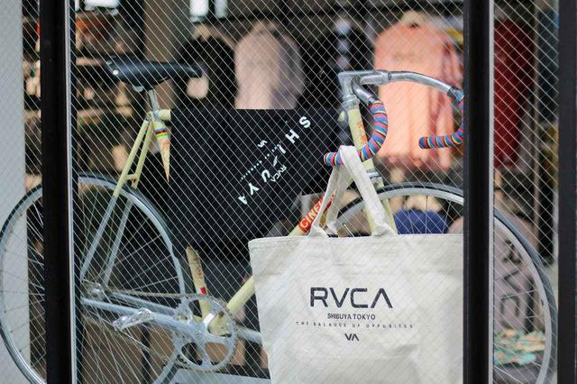 画像1: LA発ライフスタイルブランド「RVCA」、日本第1号店を渋谷にオープン!