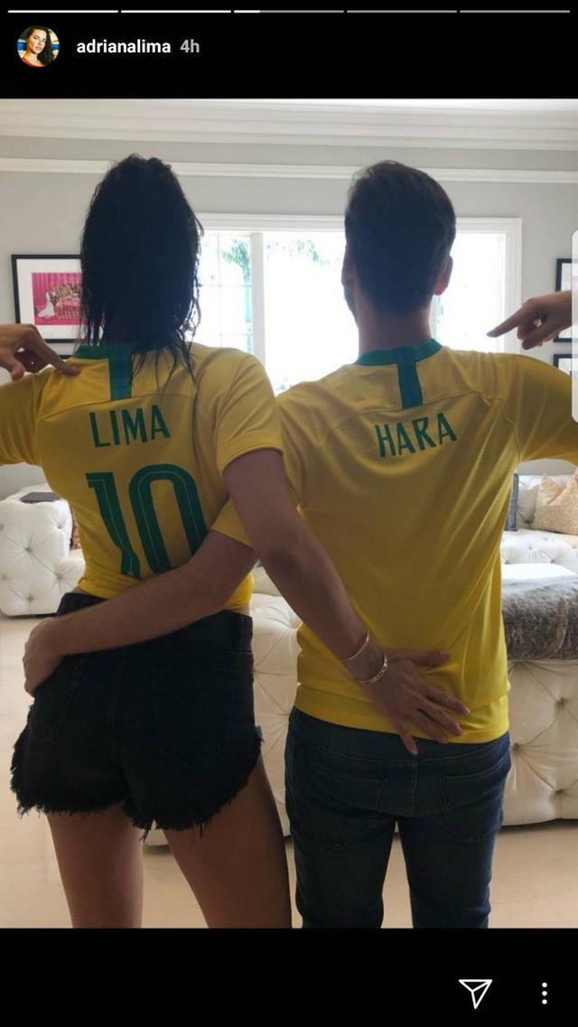 画像: ブラジル出身の人気モデル、アドリナ・リマ。