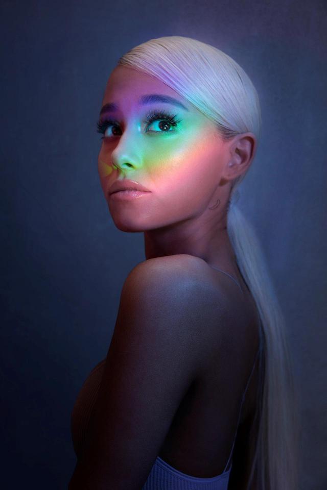 画像2: 『スウィートナー / Sweetener』8月17日より発売