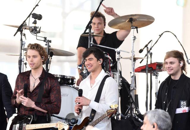 画像: 5SOS、ビヨンセ&ジェイ・Zを抑え全米チャート1位を獲得