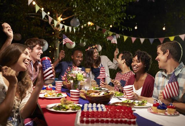 画像2: アメリカ人が最もアメリカ人になる日