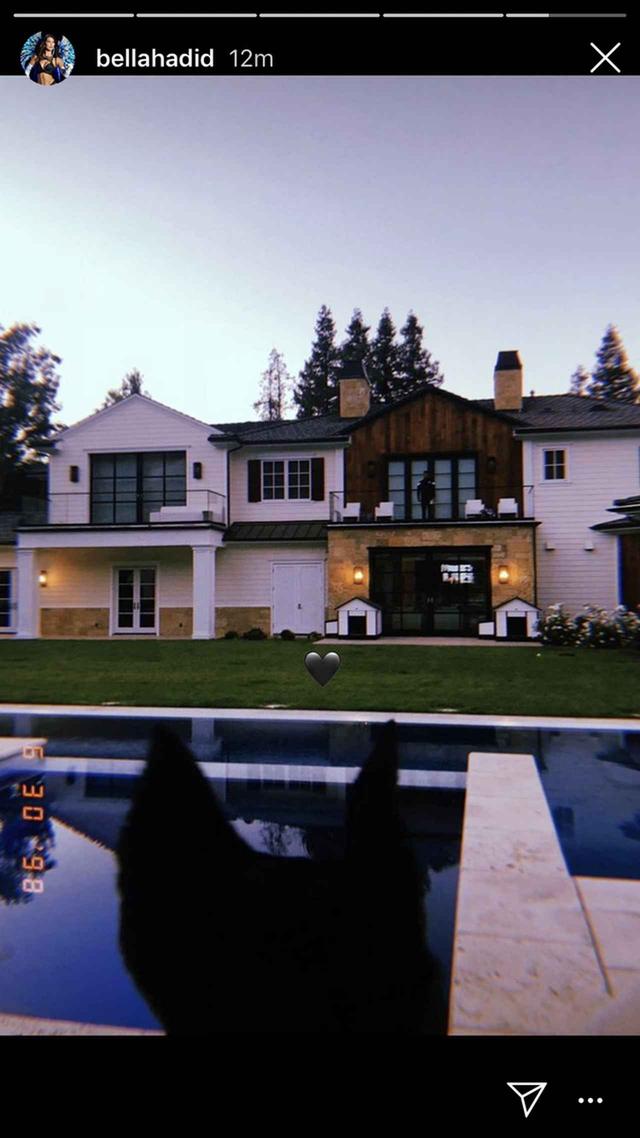 画像: ©instagram/bellahadid