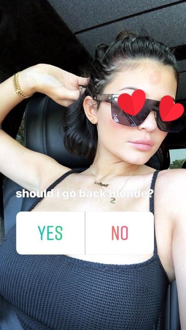 画像: 友人との2ショット後、インスタグラムストーリーに載せたセルフィー。